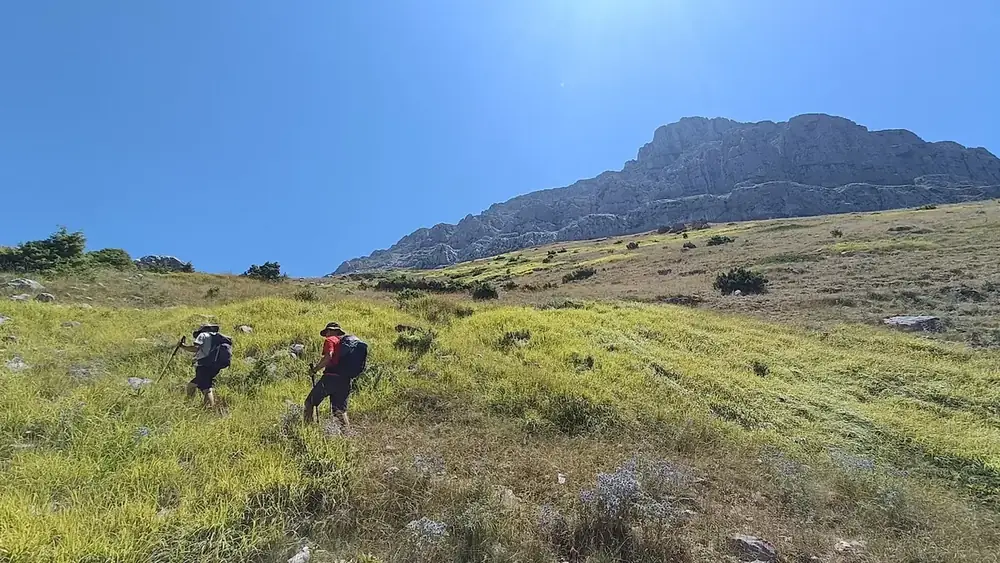 Στιγμή από πεζοπορική διαδρομή του 270 Hike Club